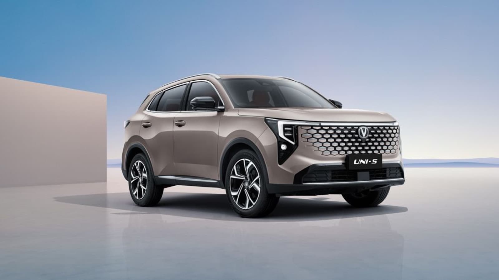 Changan Uni-S from R4 053 per month